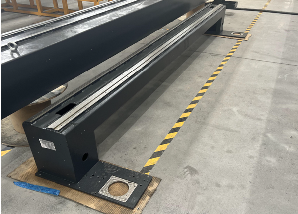 Станок для лазерной резки крупногогабаритного листового материала AT-16035E