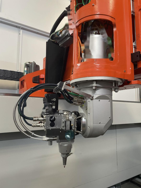 Установка пятиосевой лазерной резки AUTOBOT 5 Axis