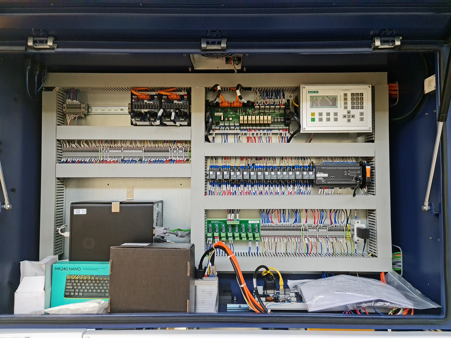 Поставка комбинированного станка лазерной резки HS-GE